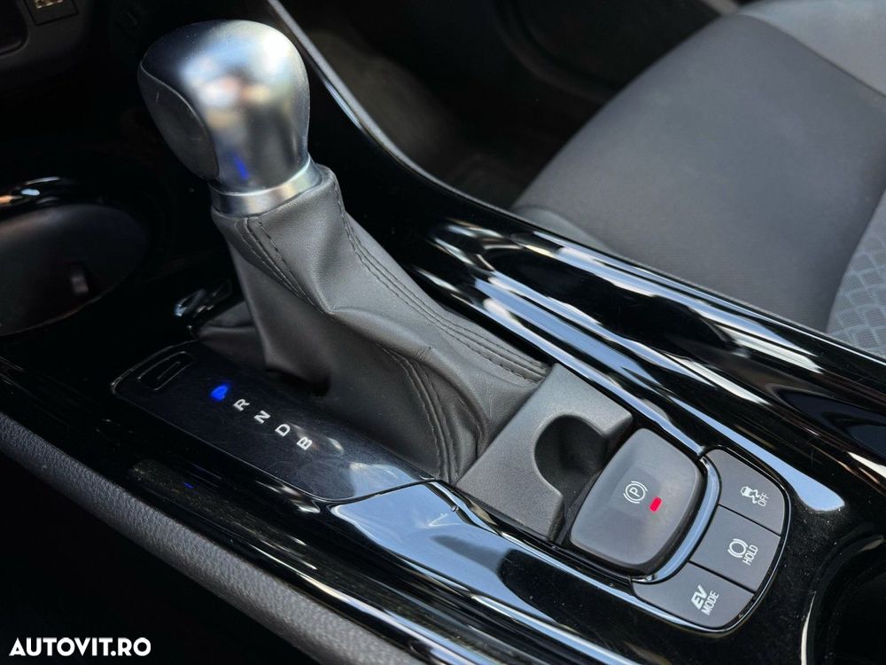 Toyota C-HR 1.8 HSD 122 CP 4x2 CVT Cult - 9