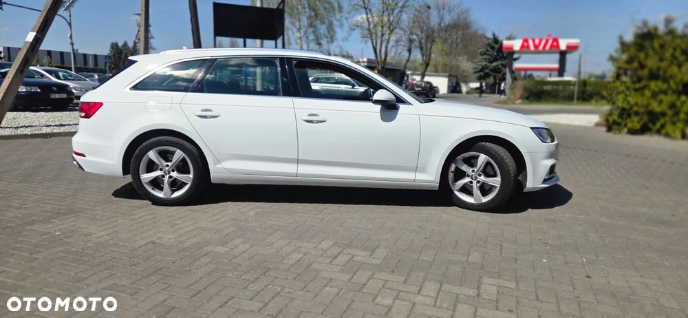 Audi A4 Avant 40 TFSI S tronic - 18