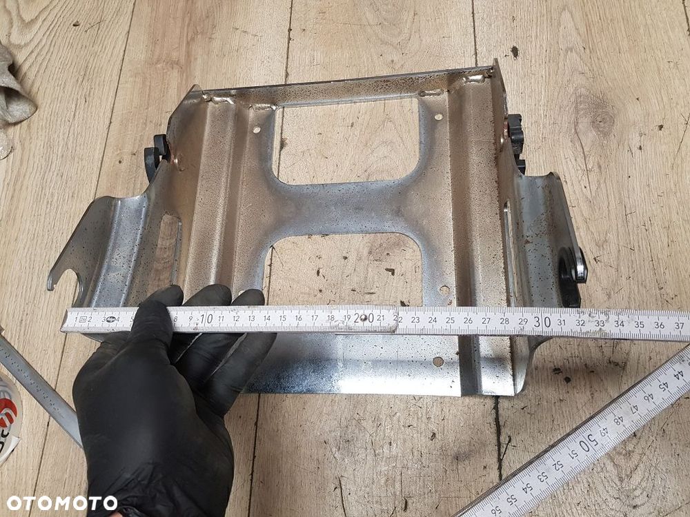 Stelaż pod kufer centralny Solo Tour-Pak Harley Davidson Touring 53260-09A - 6