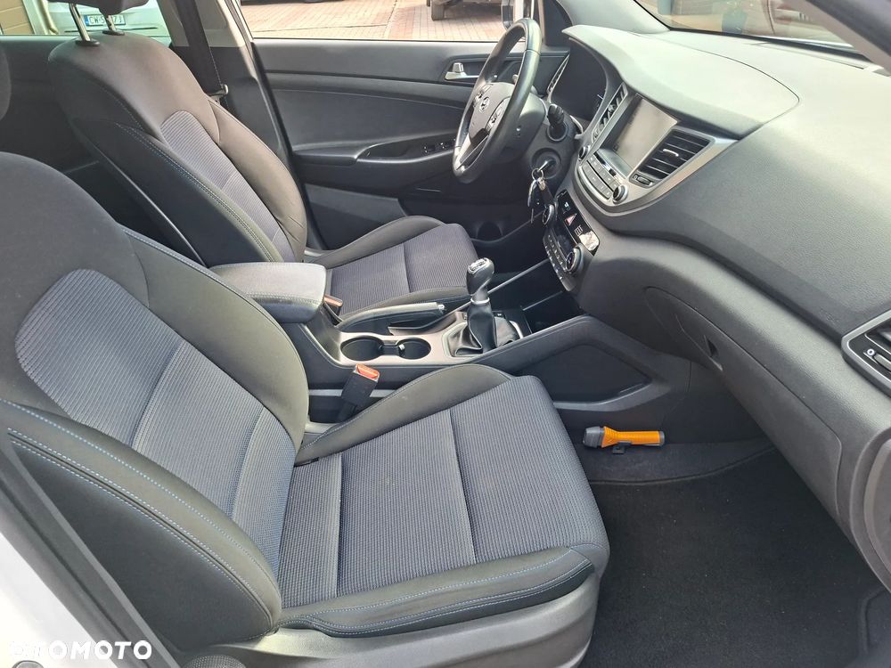 Hyundai Tucson 1.6 GDi 2WD Select - 11