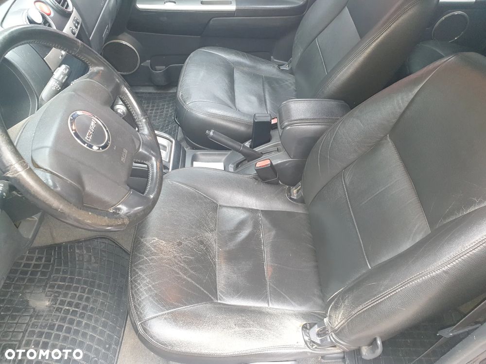 Isuzu D-Max 3.0d DC Custom - 17