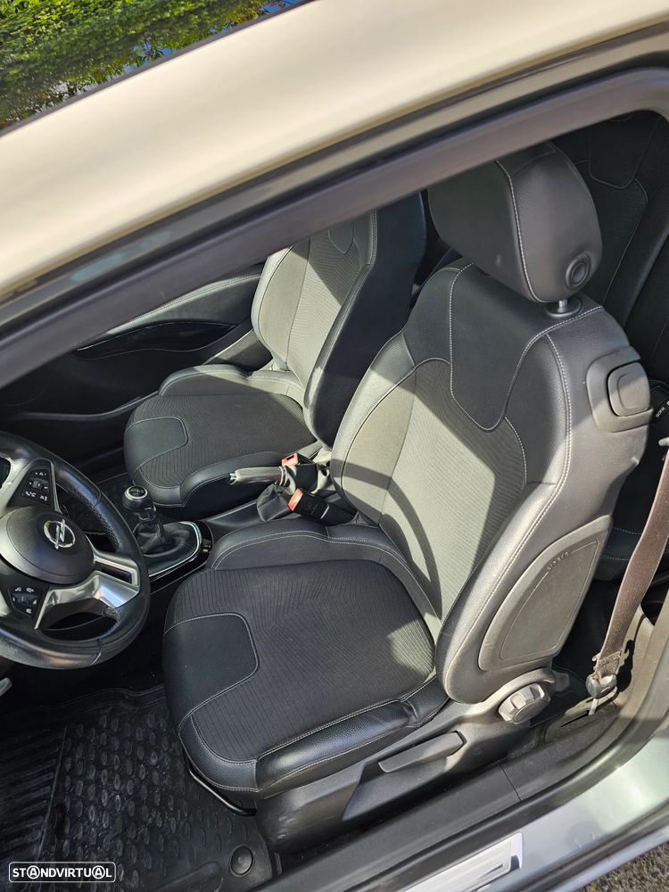 Opel Adam 1.2 Glam - 10