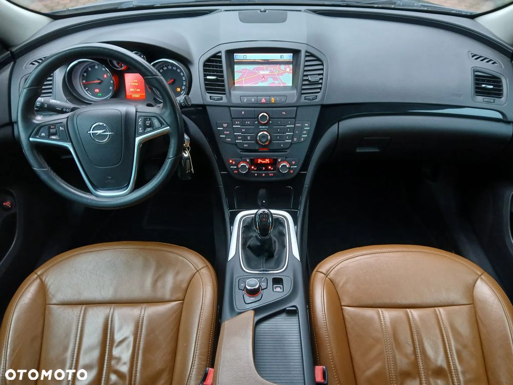 Opel Insignia - 10