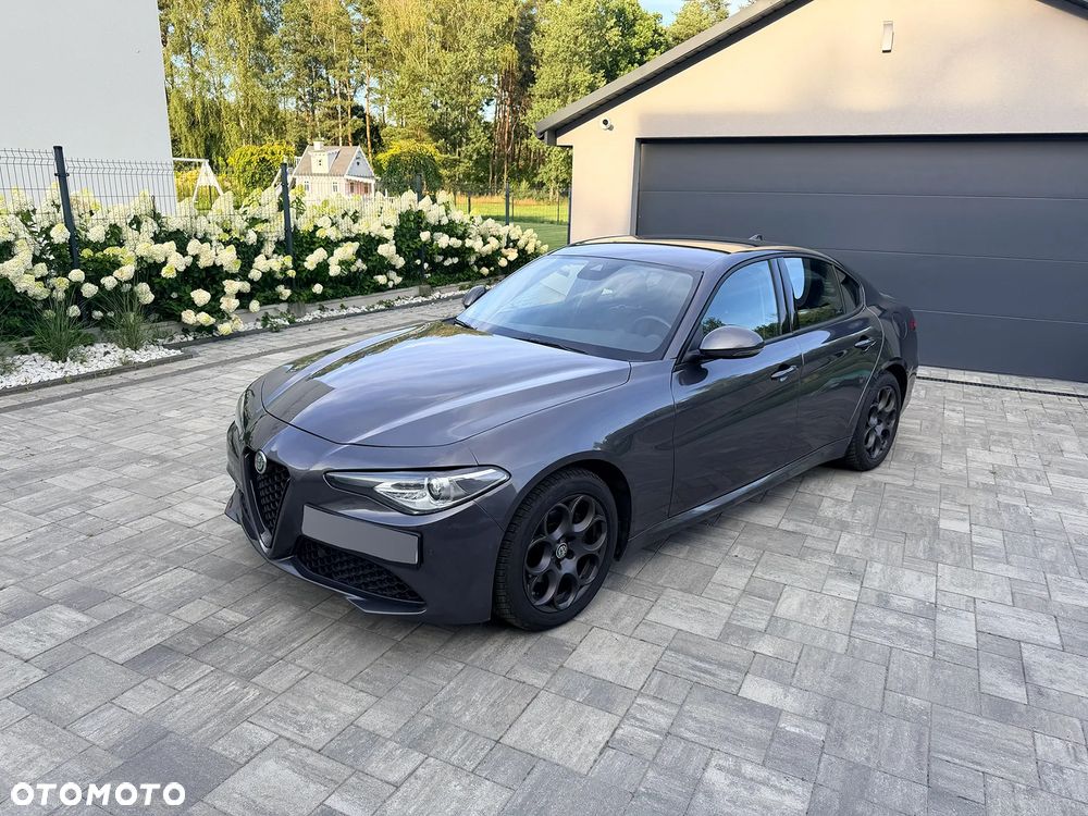 Alfa Romeo Giulia ver-2-0-turbo-16v-at8-sprint - 1