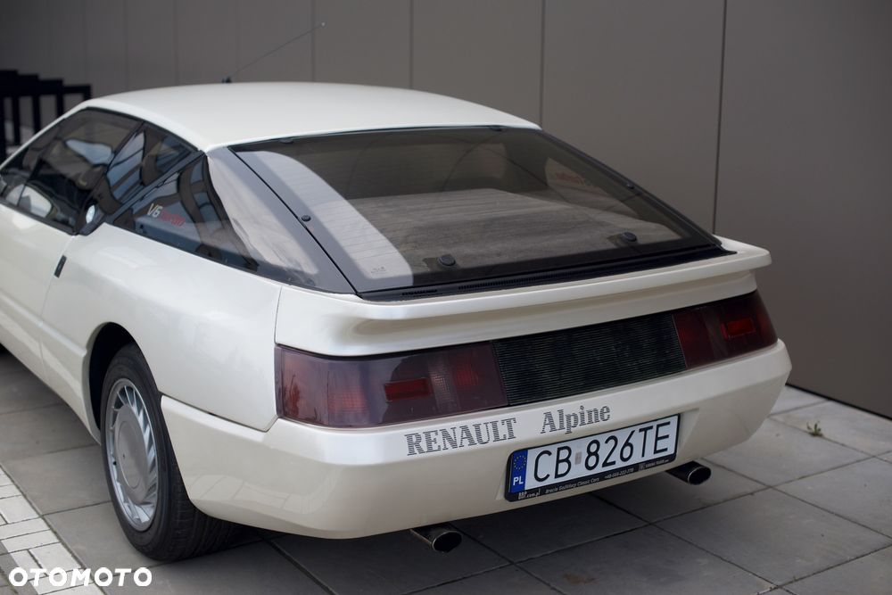 Renault Alpine V6 - 10