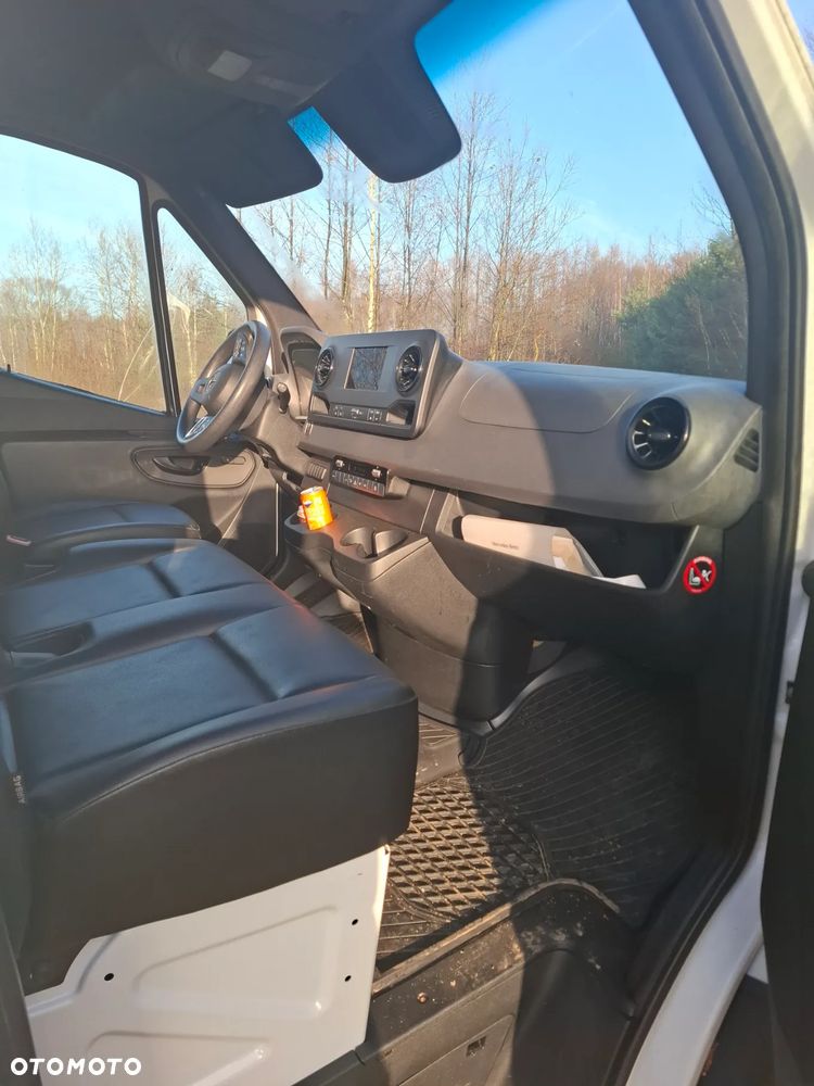 Mercedes-Benz Sprinter - 6