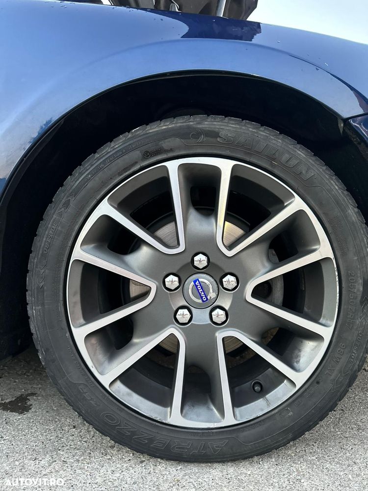 Volvo V40 D2 Momentum - 14