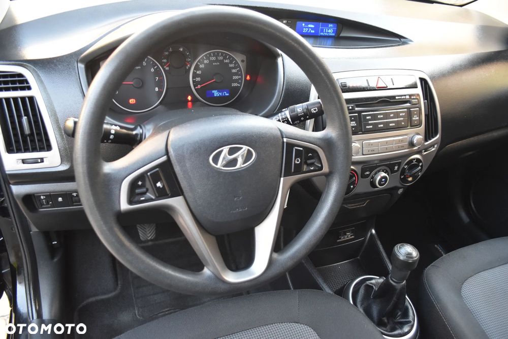 Hyundai i20 - 18