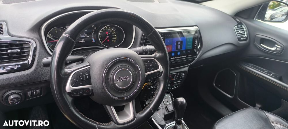Jeep Compass 2.0 M-Jet 4x4 AT Longitude - 27