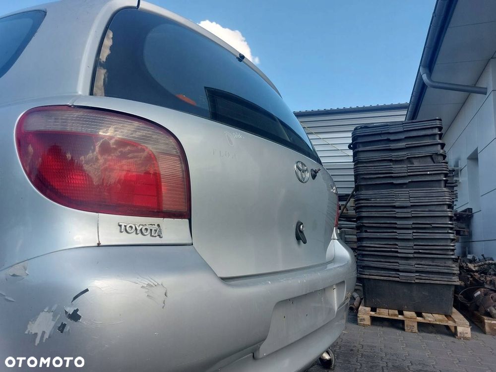 KLAPA BAGAŻNIKA TOYOTA YARIS I 199 - 8