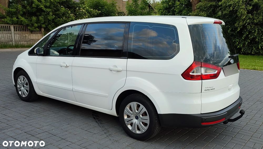 Ford Galaxy 1.8 TDCi Ambiente - 11