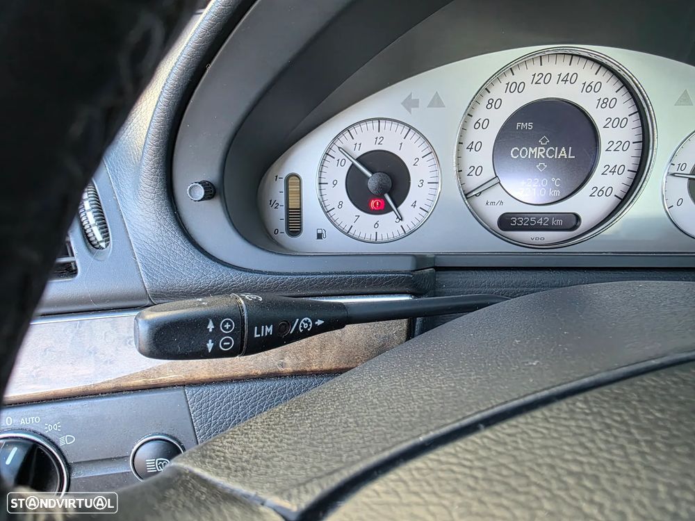 Mercedes-Benz E 220 CDi Avantgarde - 11