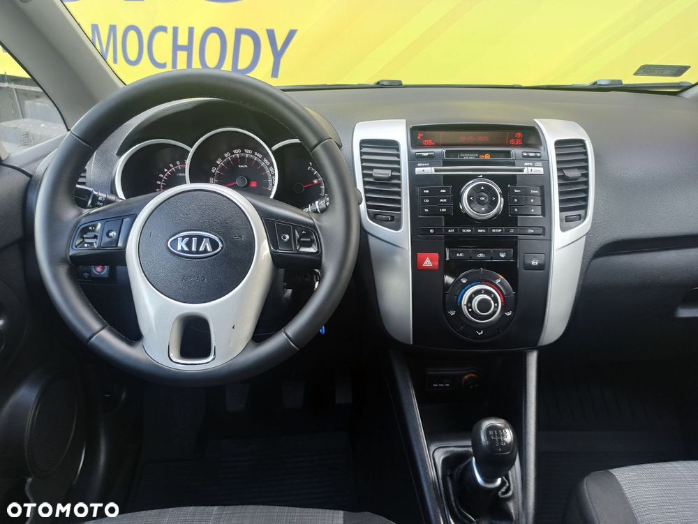 Kia Venga - 17