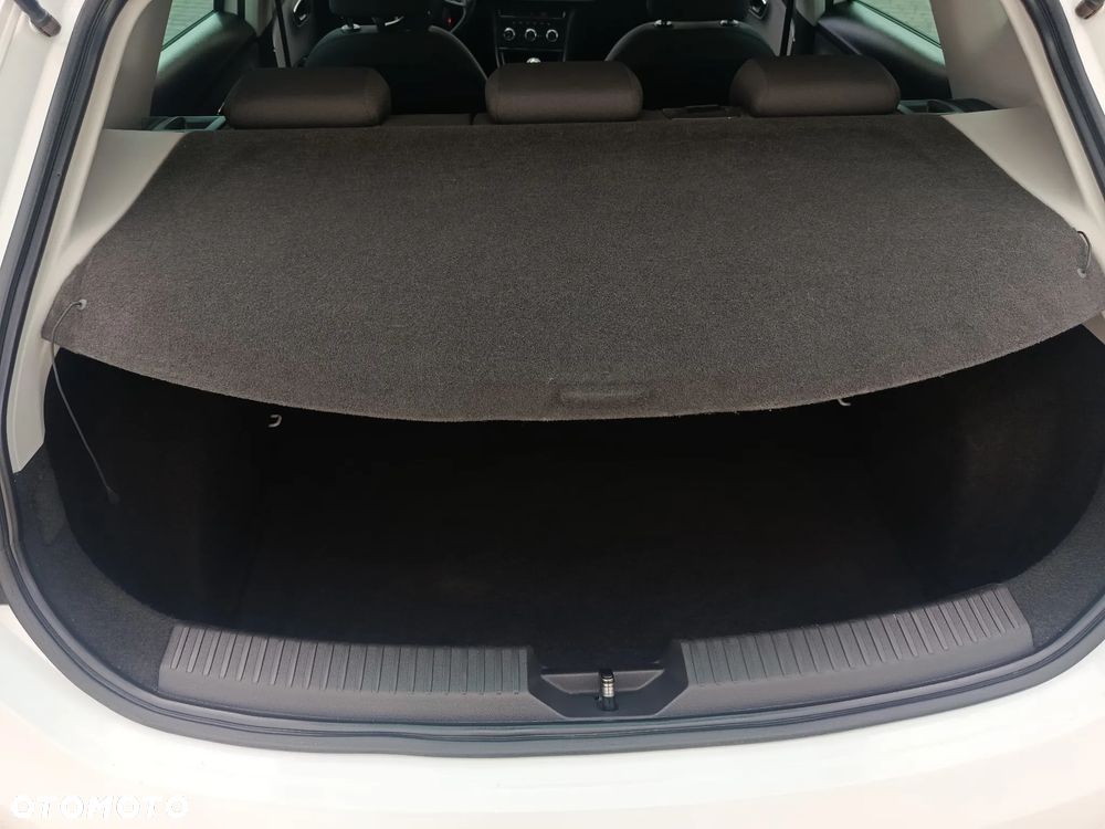 Seat Leon 2.0 TDI DPF Style - 23