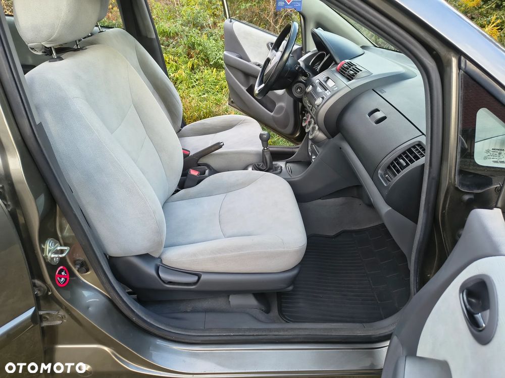 Honda City 1.4 S - 24
