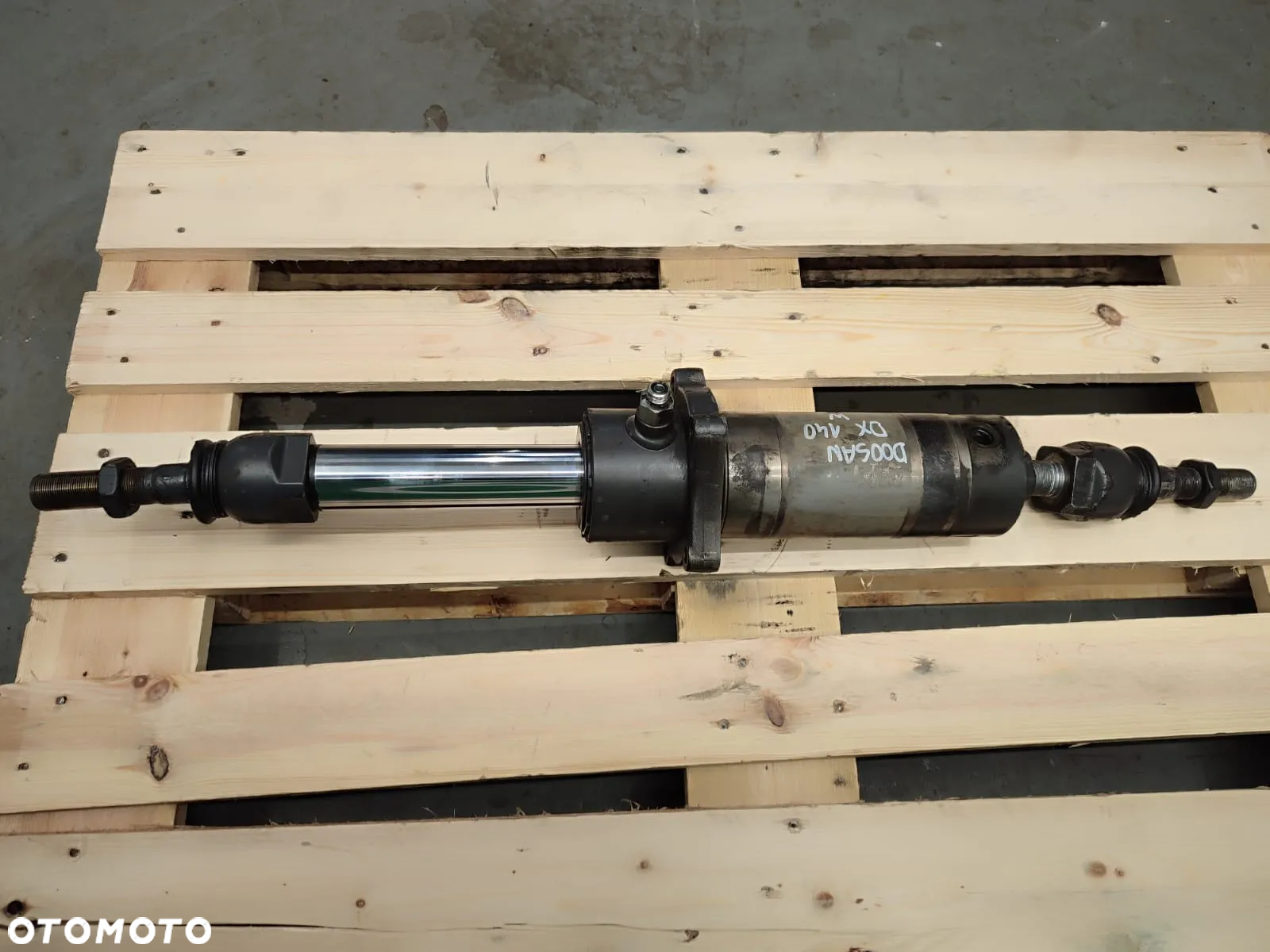 Siłownik skrętu 0501 218 235 Doosan Dx 140 W - 2