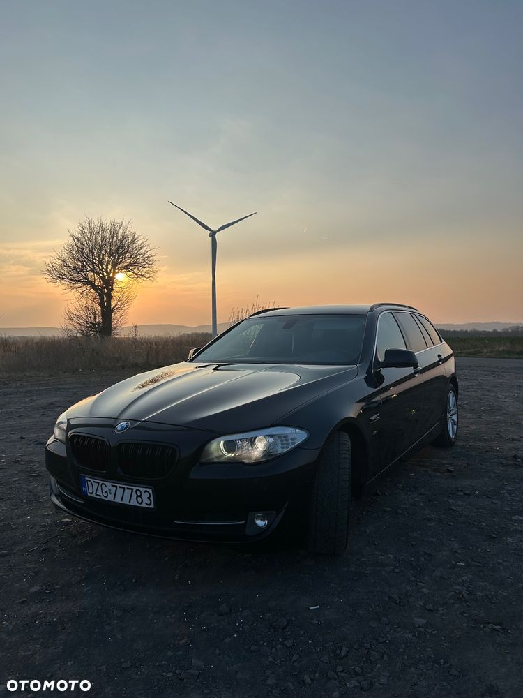 BMW Seria 5 530d xDrive - 9
