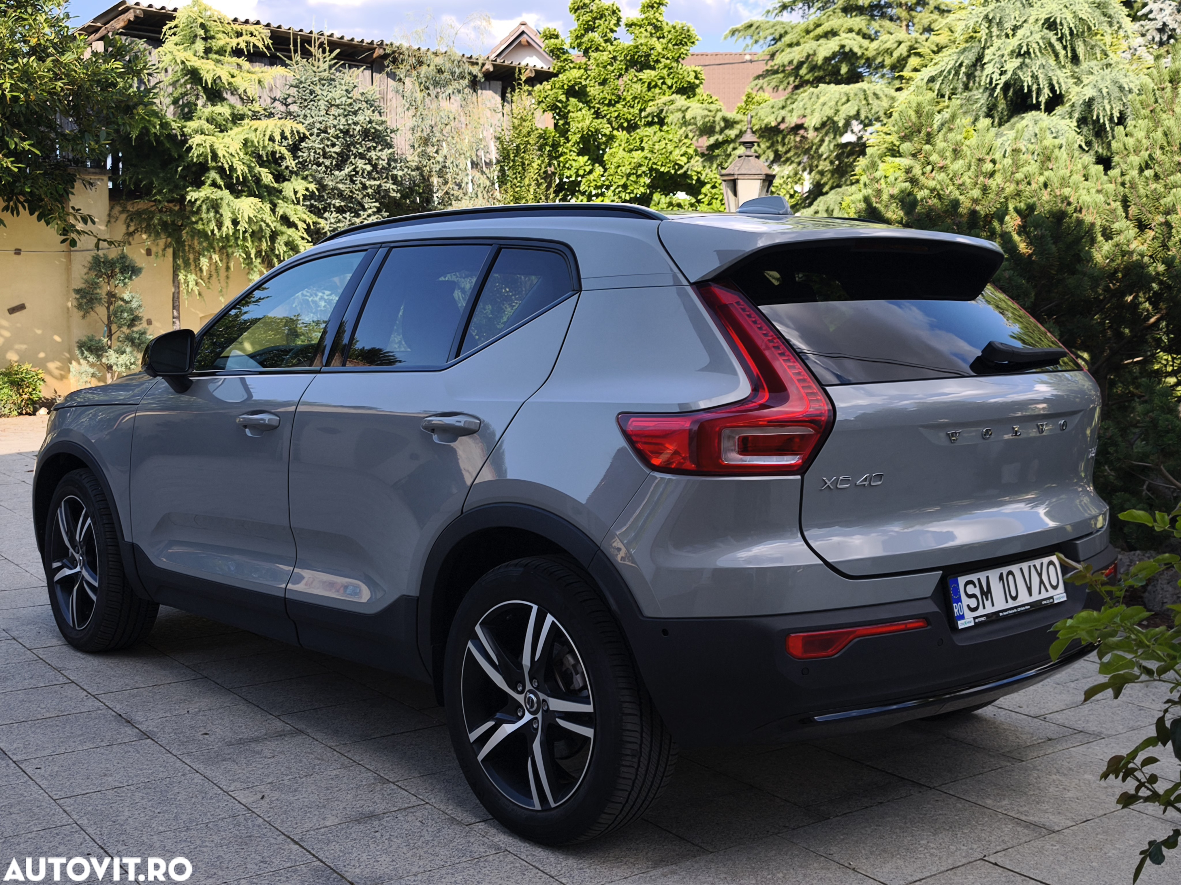 Volvo XC 40 T5 AWD R-Design - 3