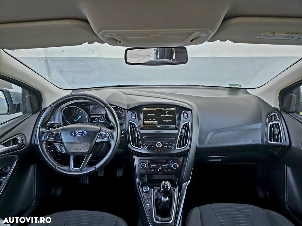 Ford Focus - 15