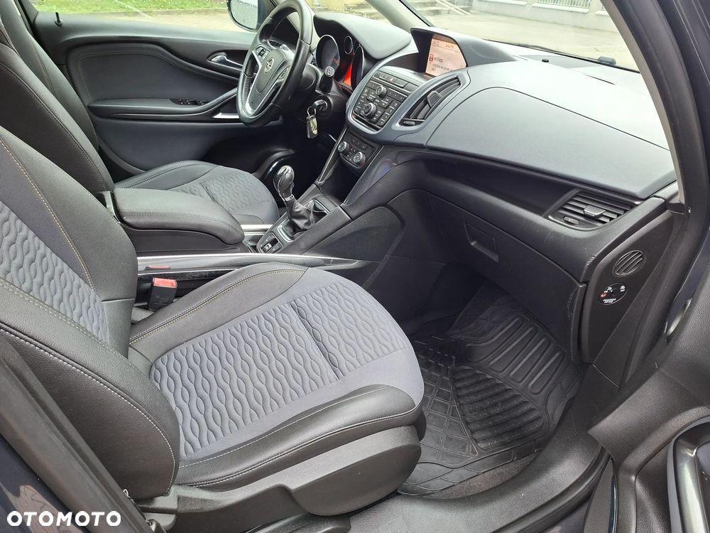 Opel Zafira 2.0 CDTI Cosmo - 24