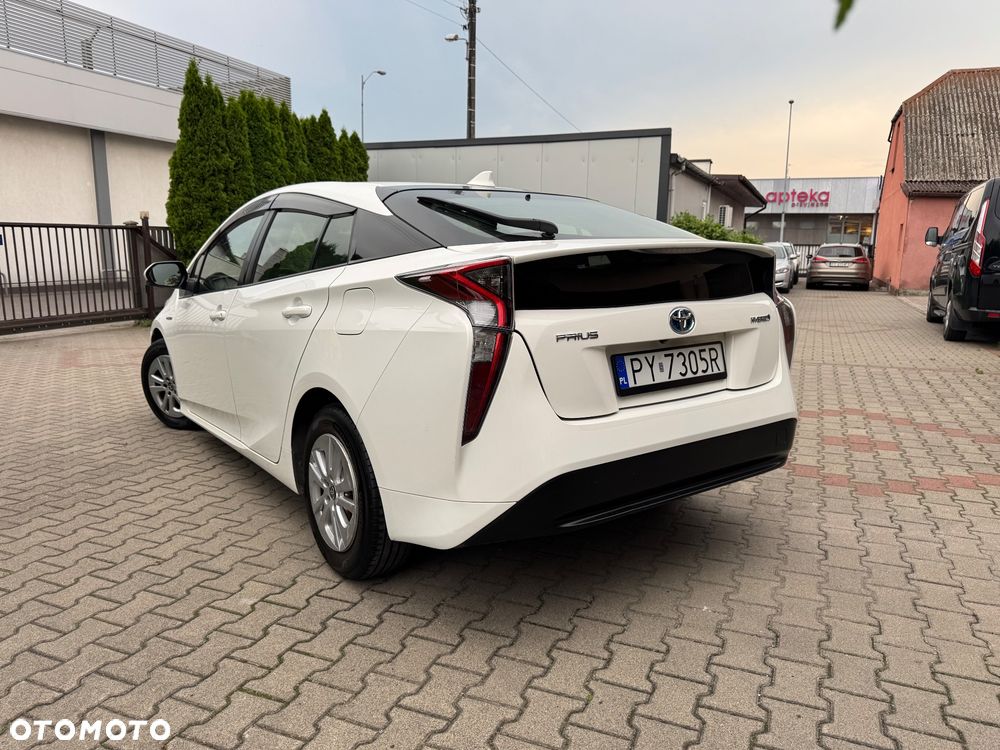 Toyota Prius Hybrid Comfort - 3