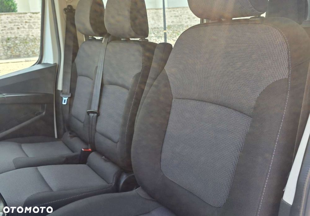 Renault Trafic - 11