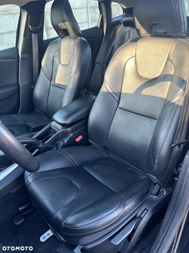 Volvo V40 T2 Drive-E Summum - 13