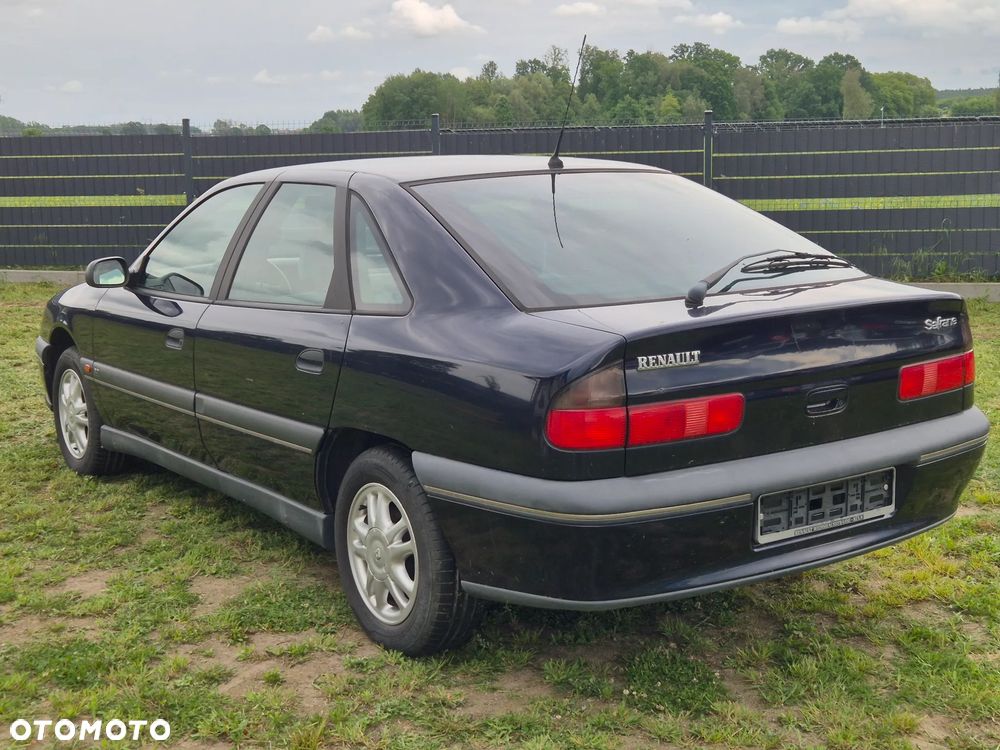 Renault Safrane - 3