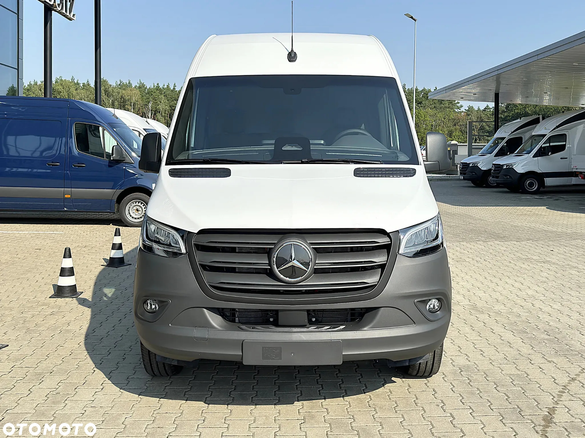 Mercedes-Benz eSprinter 314 Furgon Pro Standard - 4