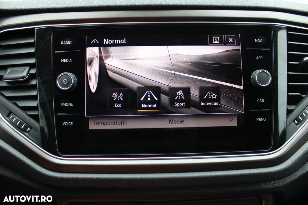 Volkswagen T-ROC 2.0 TDI 4Mot DSG Style - 33