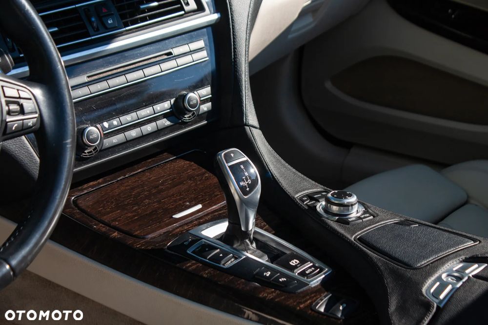BMW Seria 6 650i xDrive - 17