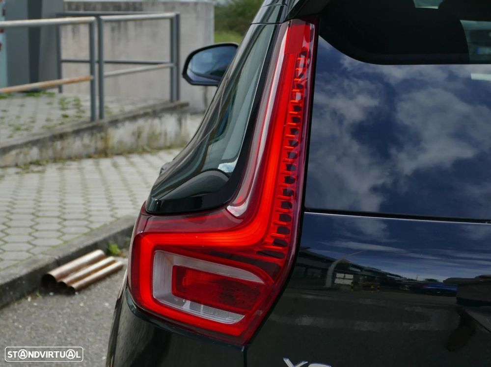 Volvo XC 40 2.0 D3 Momentum Geartronic - 9