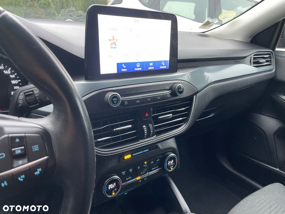 Ford Focus 1.5 TDCi SYNC Edition - 9