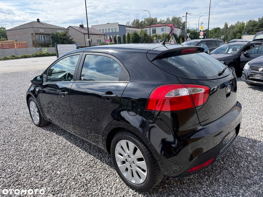 Kia Rio 1.4 Business Line - 25