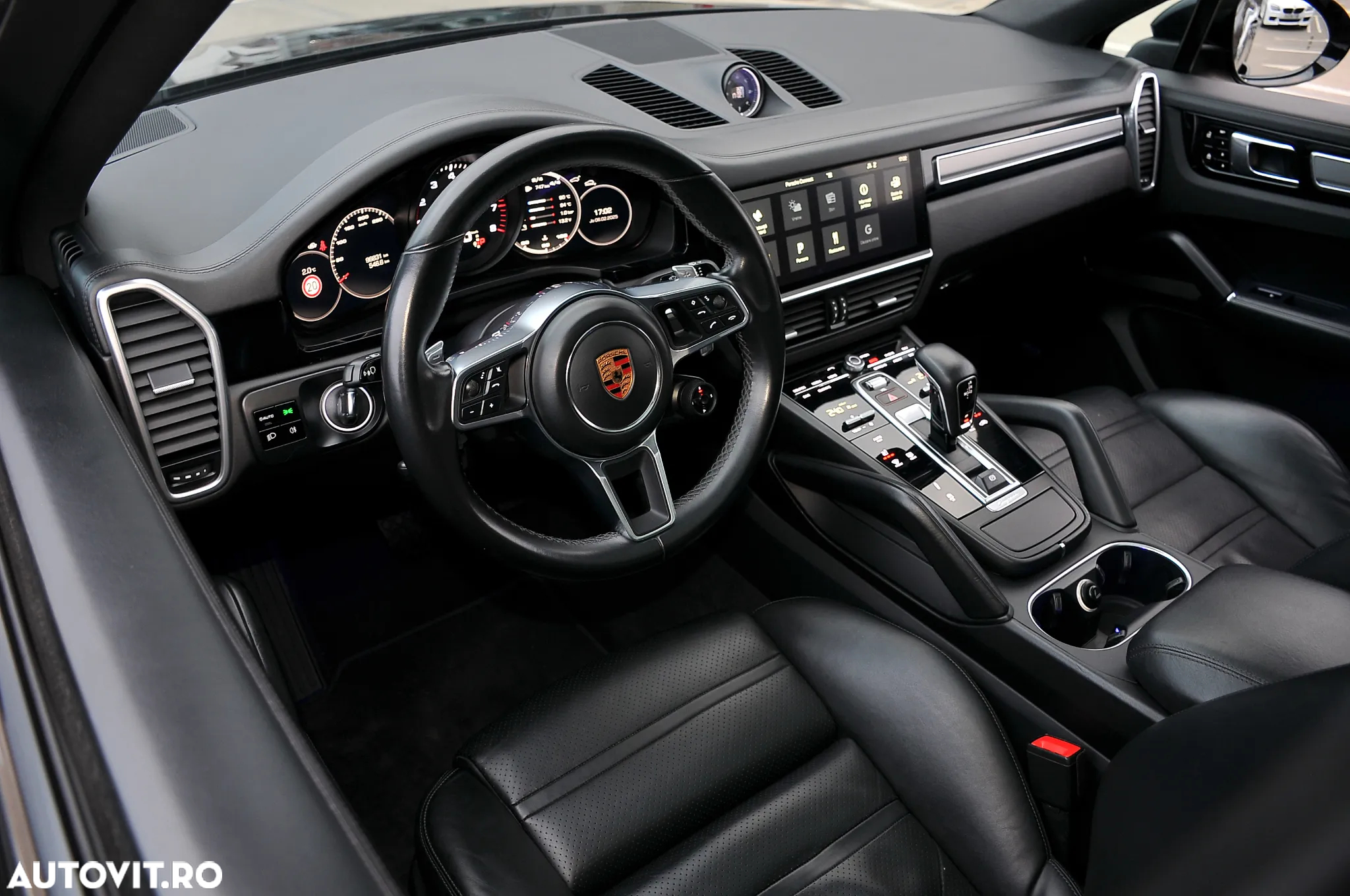 Porsche Cayenne Coupe Tiptronic S Platinum Edition - 16
