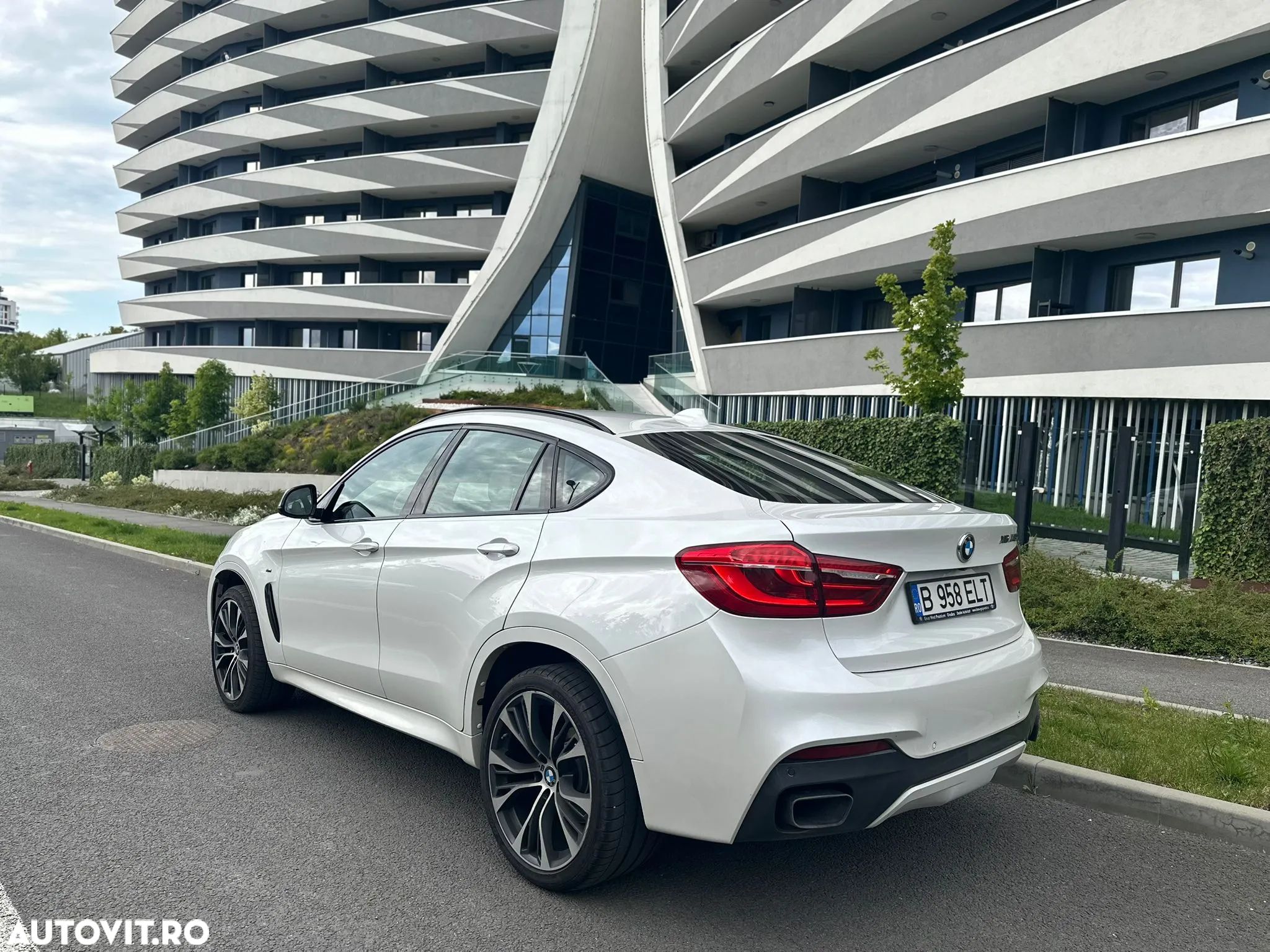 BMW X6 M M50d - 1