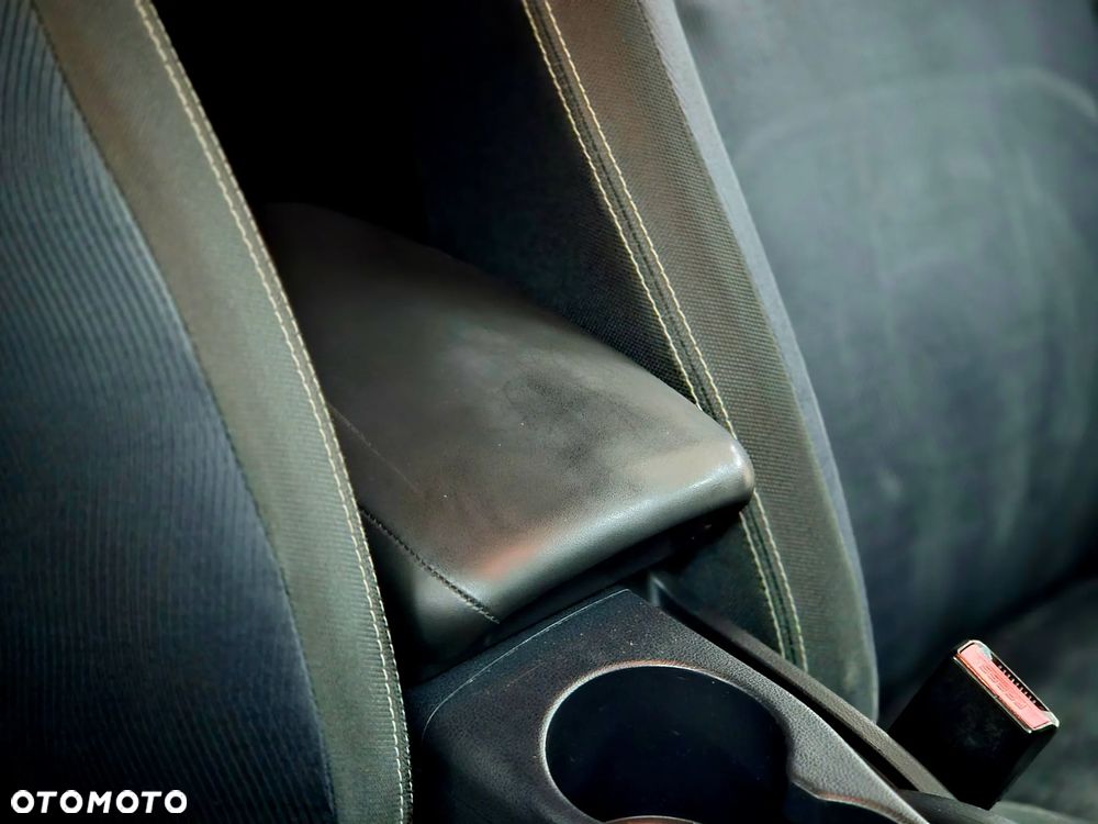 Nissan Qashqai 1.5 dCi DPF acenta - 18