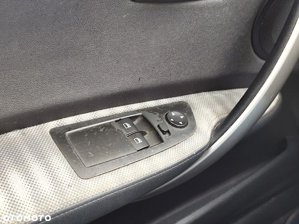 BMW Seria 1 116i - 12