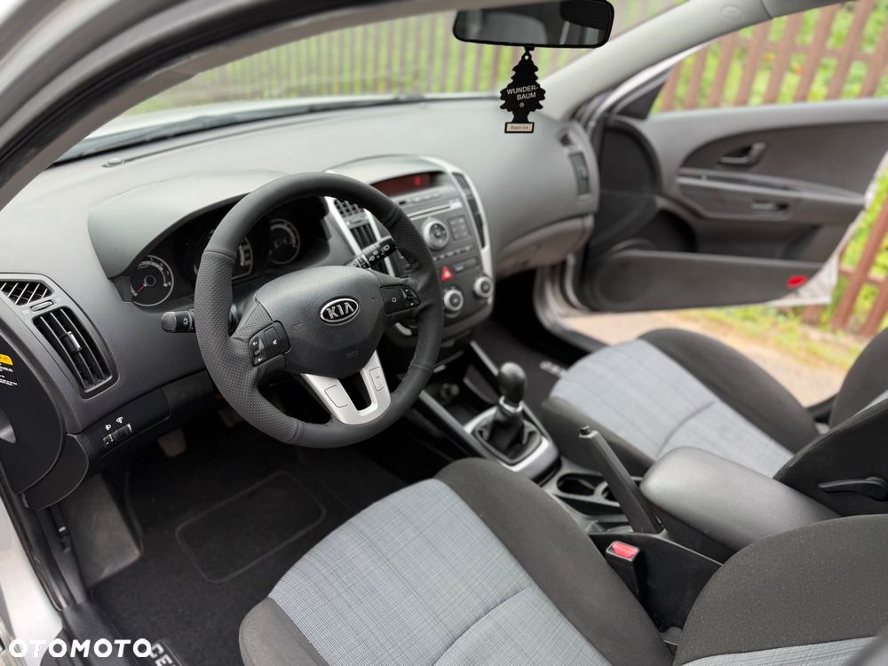 Kia Ceed 1.4 Comfort - 9
