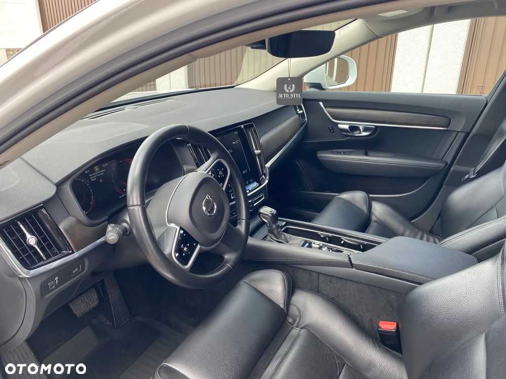 Volvo V90 D5 AWD Momentum - 7