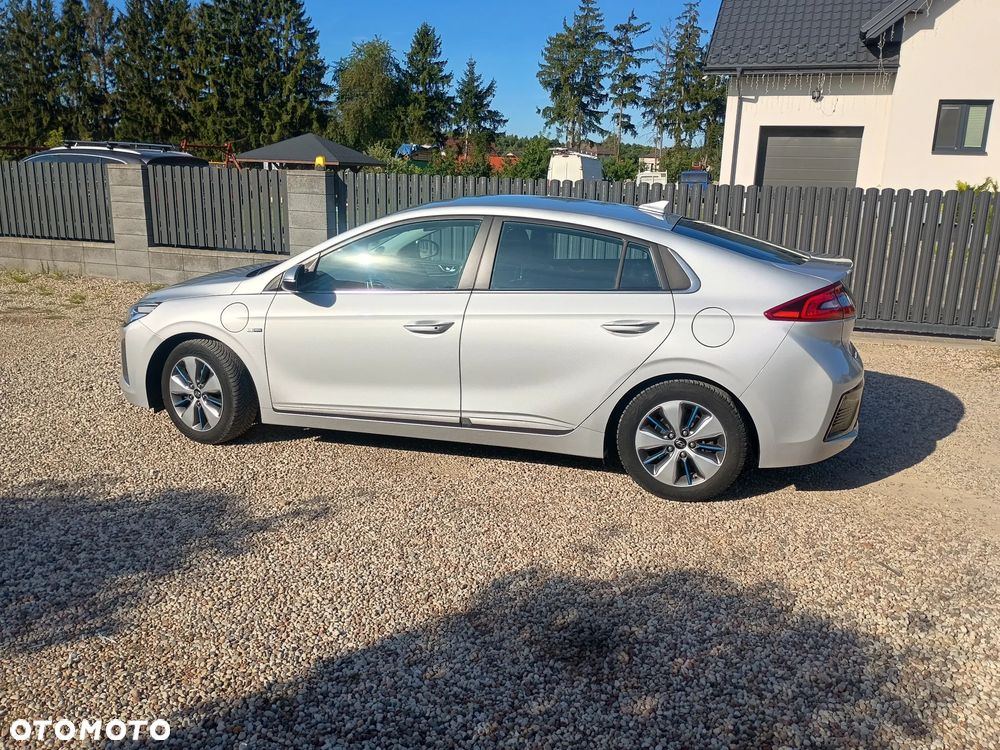Hyundai IONIQ 1.6 GDI Premium - 6