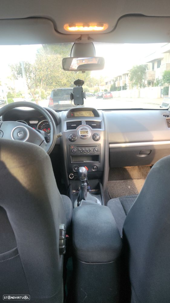 Renault Mégane Break 1.5 dCi Dynamique - 8