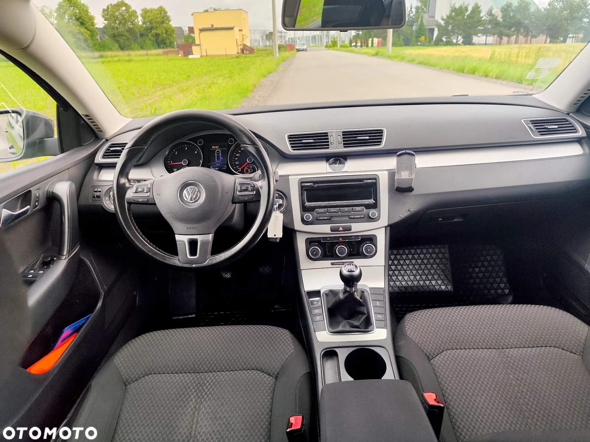 Volkswagen Passat 2.0 TDI Trendline - 10