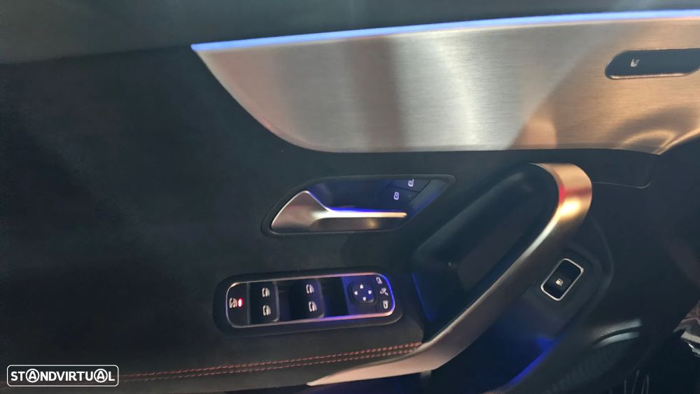 Mercedes-Benz A 250 e 8G-DCT Edition AMG Line - 55