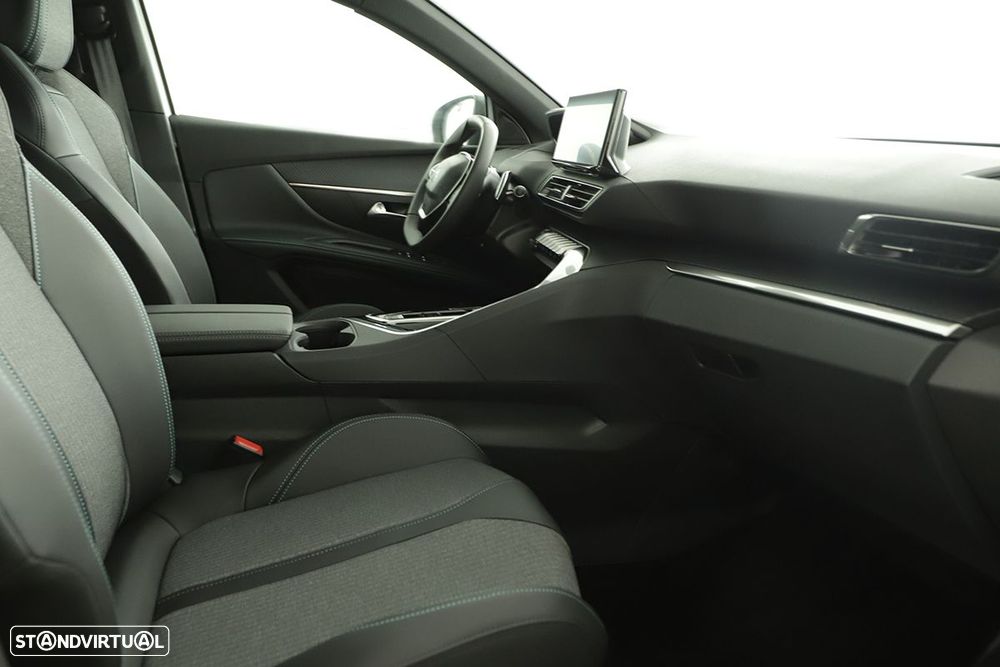Peugeot 5008 1.2 PureTech Allure Pack EAT8 - 22