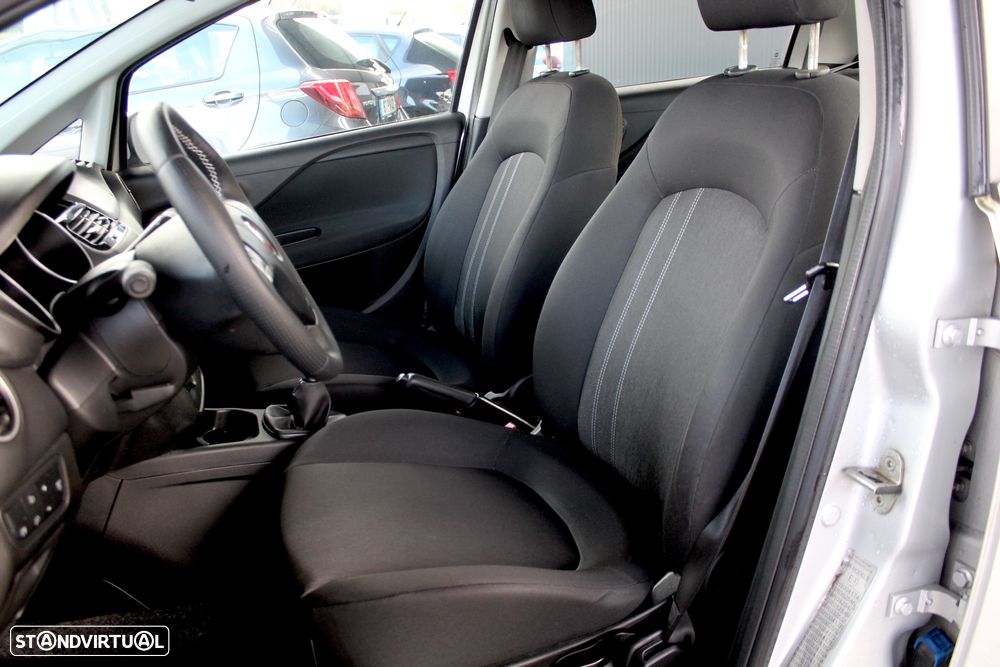 Fiat Punto 1.3 M-Jet Lounge S&S - 7