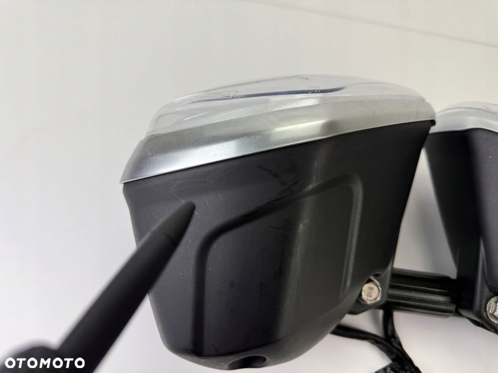 Przednia lampa reflektor Triumph Street Triple 675 2013-17 - 12