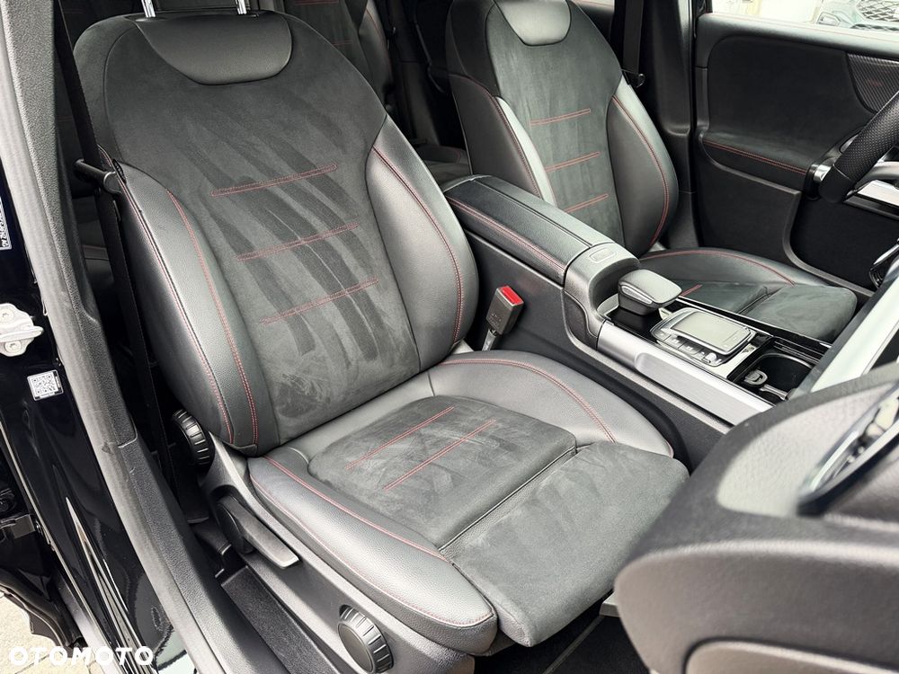 Mercedes-Benz GLB 220 d 8G-DCT AMG Line - 35