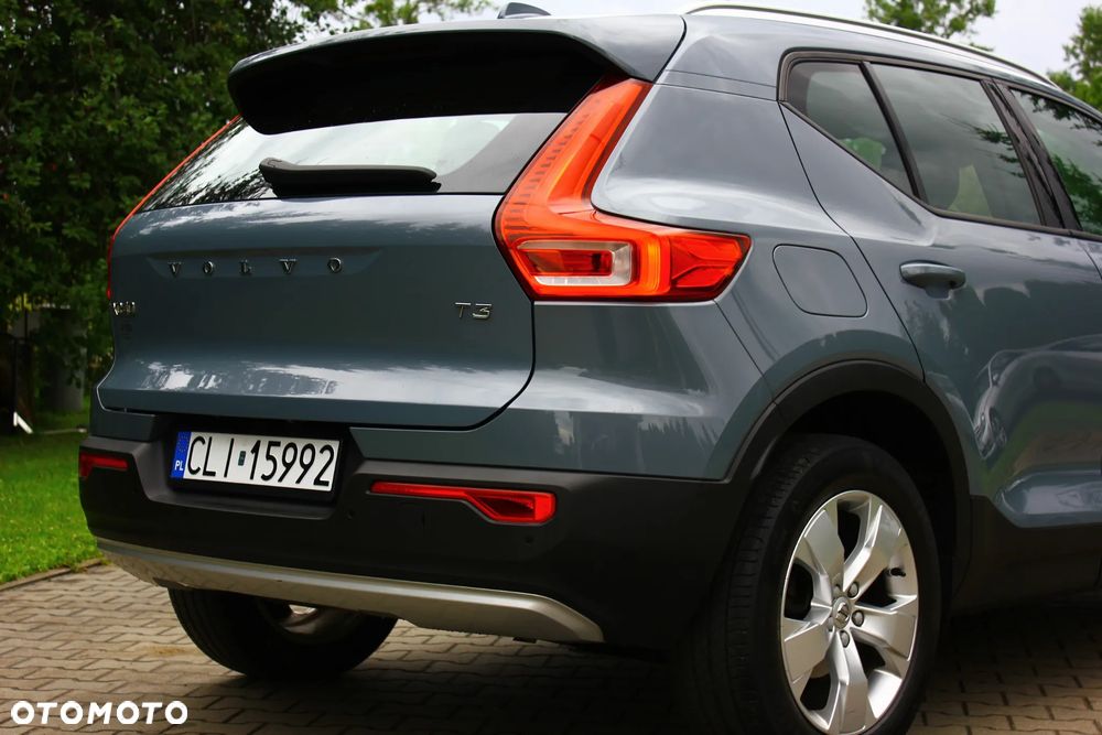 Volvo XC 40 T3 Momentum Pro - 16