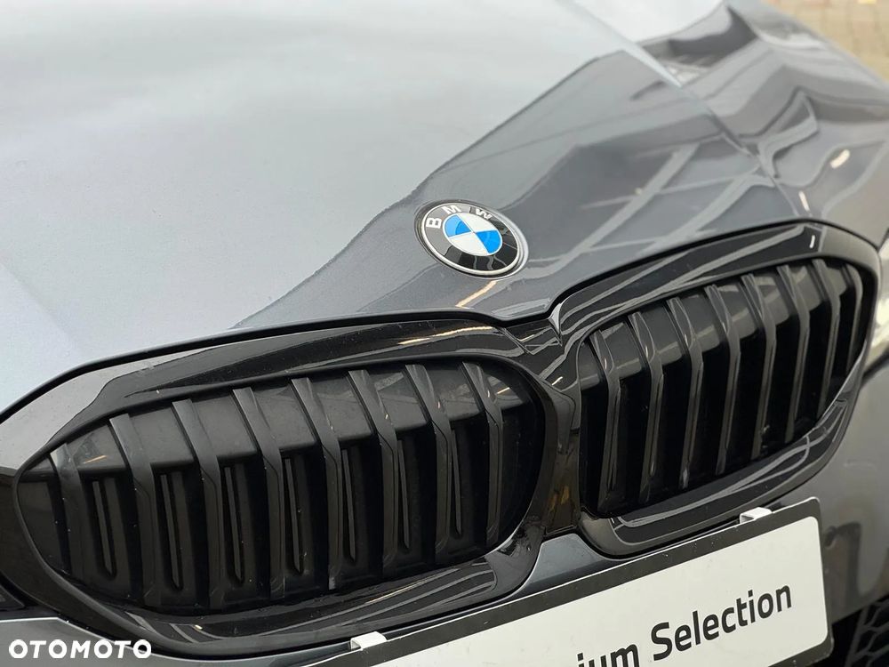 BMW Seria 3 330i xDrive M Sport sport - 12
